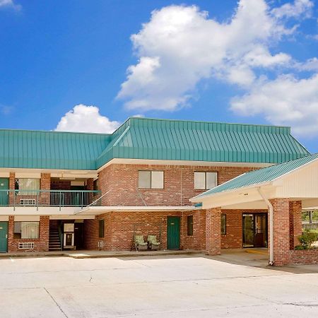 Super 8 By Wyndham Kosciusko Motel Ngoại thất bức ảnh