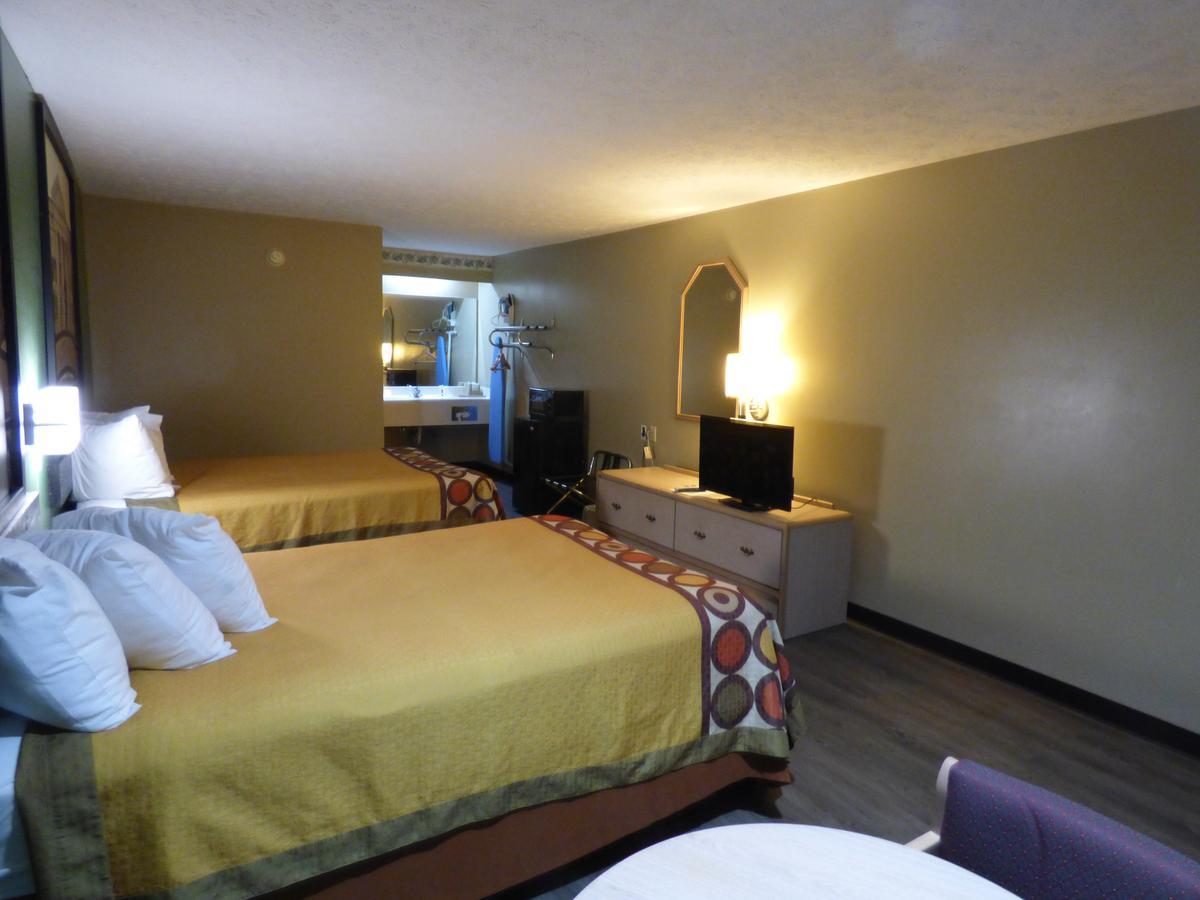 Super 8 By Wyndham Kosciusko Motel Ngoại thất bức ảnh